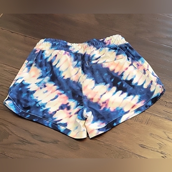 ATHLETA ALL PLAY 3" SHORT IN TIE DYE NAVY AND PINK SIZE 14 XL - Picture 2 of 8